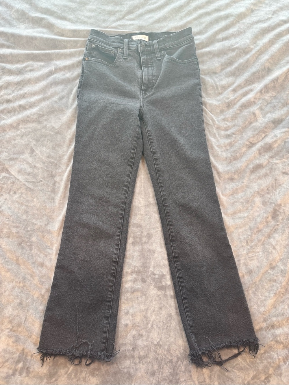 Madewell Cali Demi-Boot Jeans | Size 27| Black Raw Hem Cropped